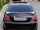 Mercedes E 320-17