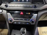 Hyundai Elantra-22