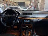Mercedes E 220-3
