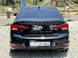 Hyundai Elantra-7