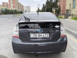Toyota Prius-2