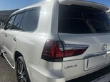 Lexus LX 570-11
