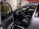 Toyota RAV4-8