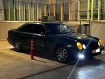 Mercedes E 270-11