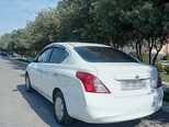 Nissan Sunny-11
