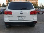 Volkswagen Touareg-8