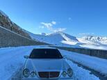 Mercedes E 220-3
