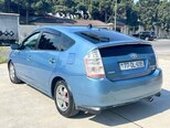 Toyota Prius-11