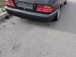 Mercedes E 220-2