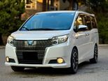 Toyota Esquire-2