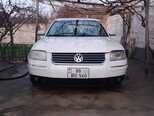 Volkswagen Passat-1