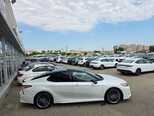 Toyota Camry-9