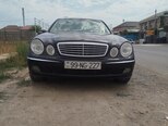 Mercedes E 220-1