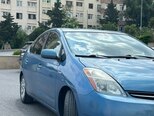 Toyota Prius-2