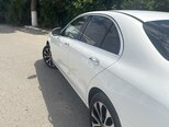 Mercedes E 300-11