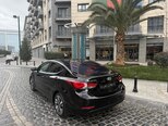 Hyundai Elantra-13