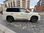 Toyota Land Cruiser-7