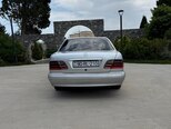 Mercedes E 220-2