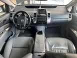 Toyota Prius-12