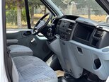 Ford Transit-15