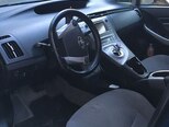 Toyota Prius-12
