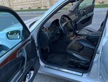 Mercedes E 320-13