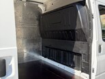 Ford Transit-12