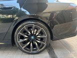 BMW i5-18