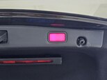Mercedes E 300 e-9