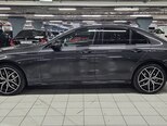 Mercedes E 300 e-5