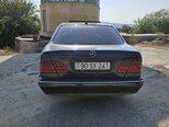 Mercedes E 220-9