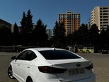 Hyundai Elantra-4