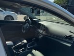 Hyundai Elantra-7