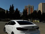 Hyundai Elantra-3