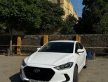 Hyundai Elantra-2