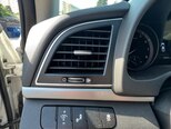 Hyundai Elantra-13