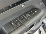 Land Rover Defender-21