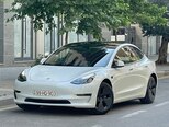 Tesla Model 3-1