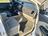 Kia Carnival-14