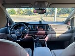 Kia Carnival-12