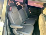 Kia Carnival-15