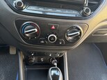 Hyundai Accent-12