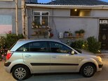 Kia Rio-5