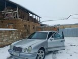 Mercedes E 200-5