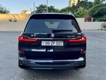 BMW X7-8