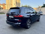 BMW X7-6