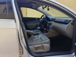 Volkswagen Passat-12