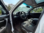 Kia Sorento-12