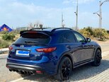 Infiniti QX70-5