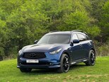 Infiniti QX70-7